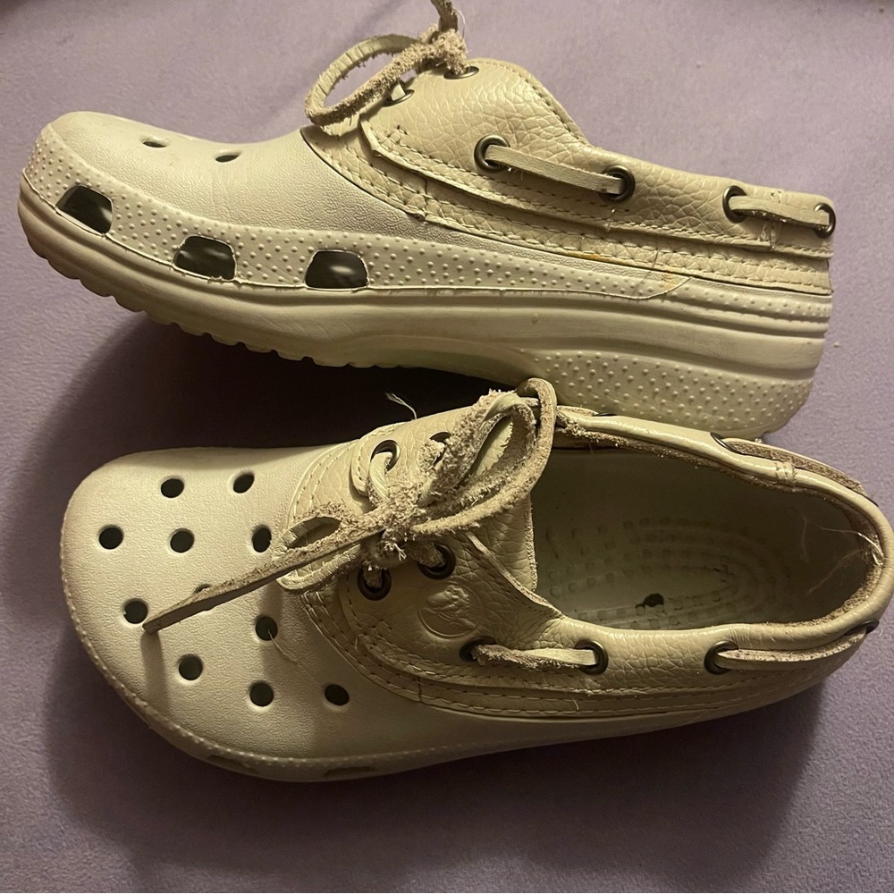 CROCS Islander Pit Crew boat Cream Water Shoes